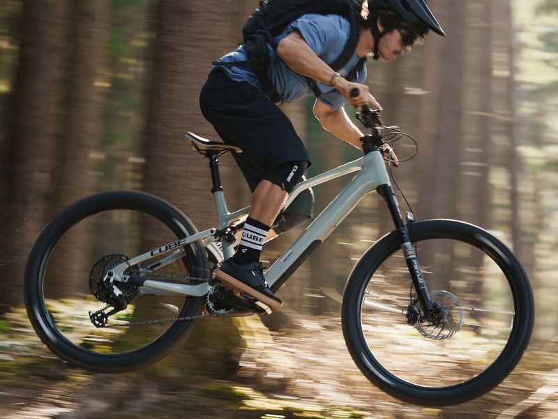 Cube AMS Hybrid Full Suspension E-MTB